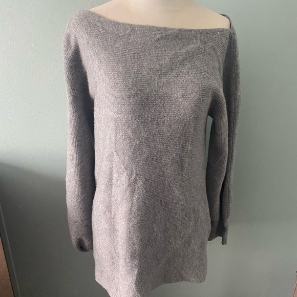 Theory Merino Wool Grey Asymmetrical sweater - Picture 12 of 13